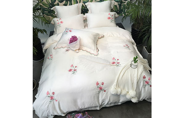 爱丽丝-